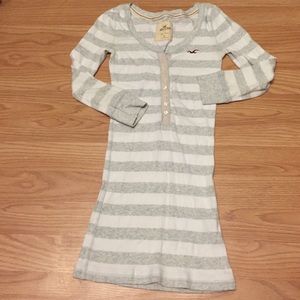 Three quarter sleeve top