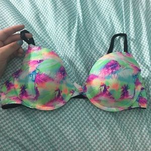 vs PINK bra