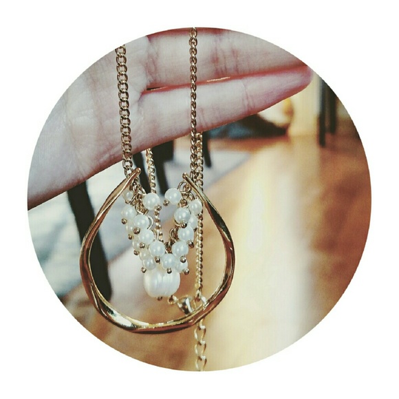 Gold and Pearl Necklace