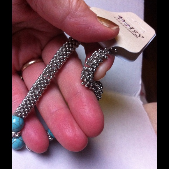 Silver tone  chain and faux turquoise bracelet. - Picture 3 of 4