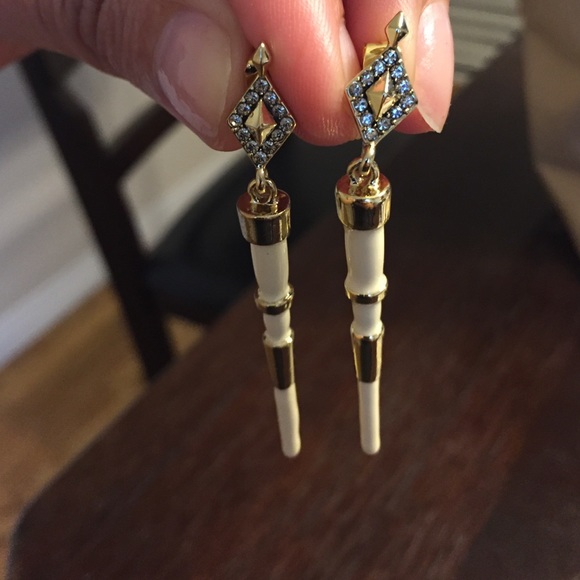 🆕 HOH Earrings