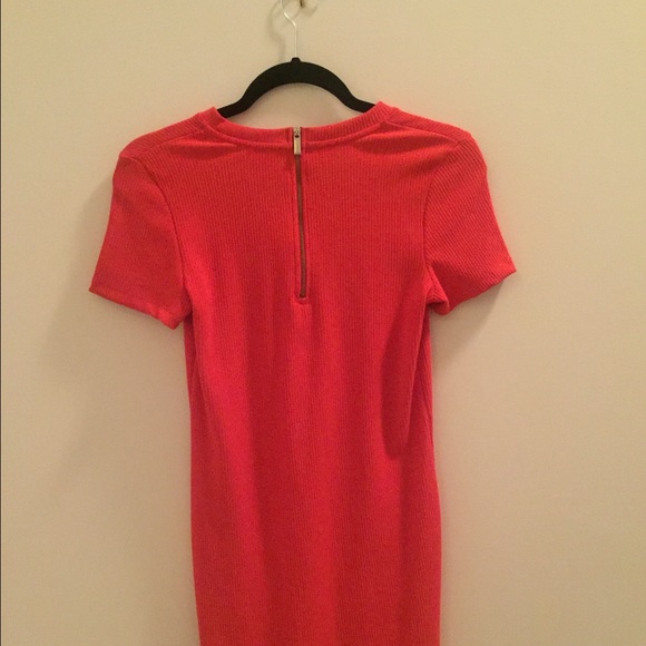 Dress - Picture 3 of 4