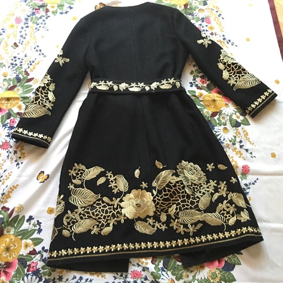 Coat - Picture 2 of 4