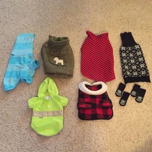 Dog clothes bundle- for small dog