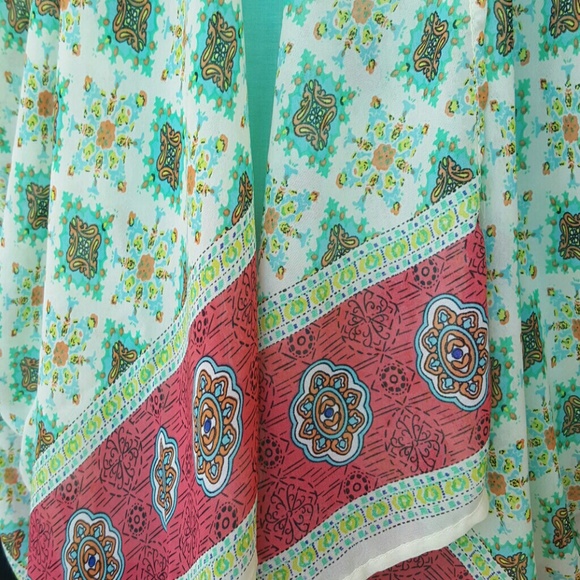 Pink and Mint Kimono - Picture 2 of 4