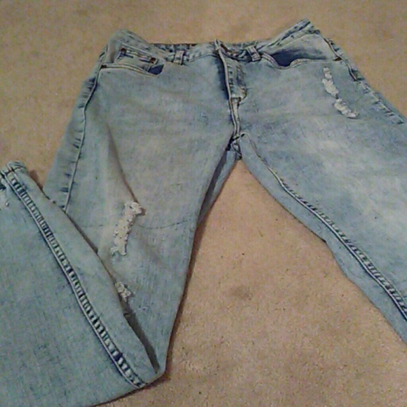 Size 7 high rise boyfriend jeans