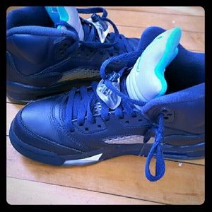 Jordan Retro 5's (Hornet's)