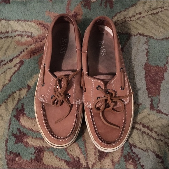 Women's boat shoes