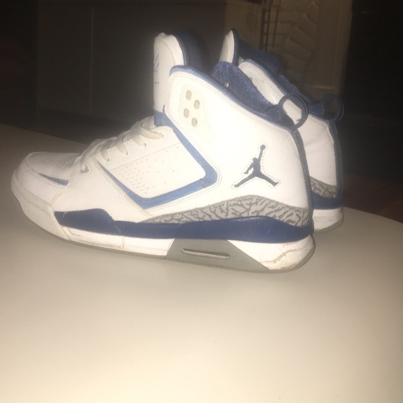 Jordan flight blue outlet and white