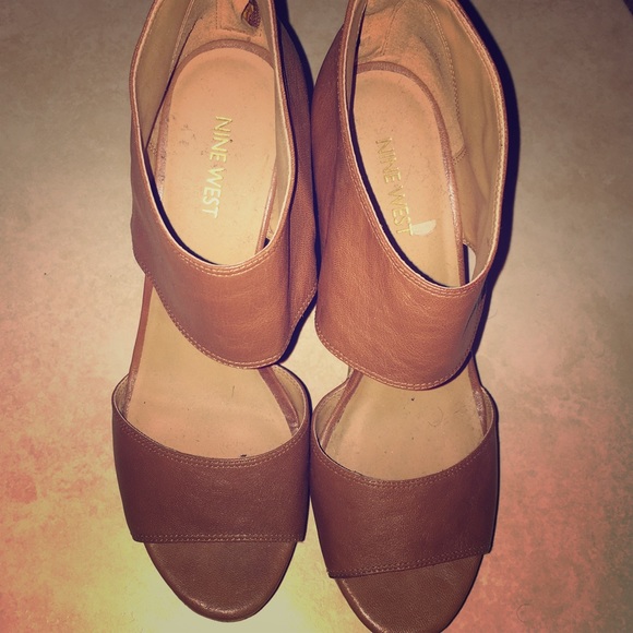 Nine West wedges only worn once like new