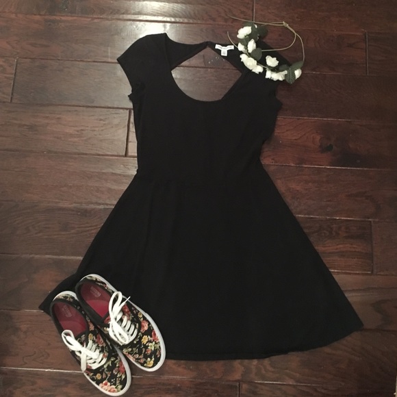 American Eagle Outfitters Dresses & Skirts - Little Black Dress