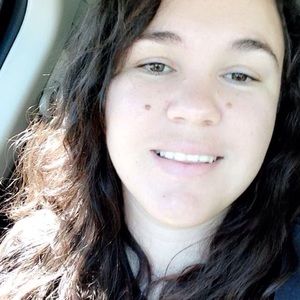 Meet your Posher, Kaitlin