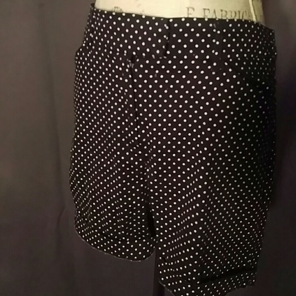 High-Waisted polka-dot shorts