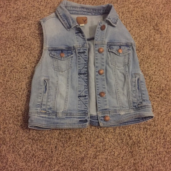 Like new American eagle Jean vest