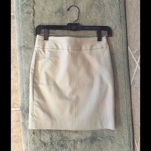NWT Banana Republic tan skirt