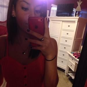 Meet your Posher, Janella