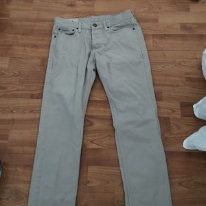Skinny jeans