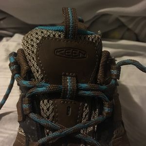 Women's Keen hiking shoes