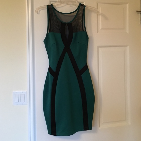 Foreign exchange dress size S