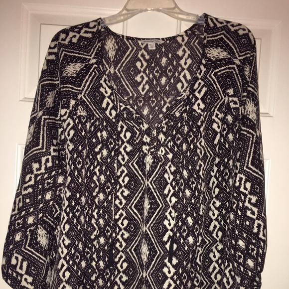 American Eagle split back top