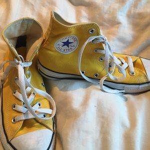 Yellow converse