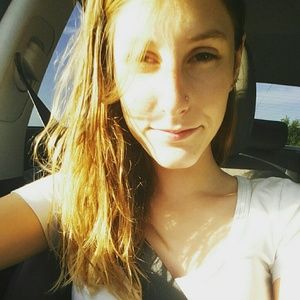 Meet your Posher, Corinne