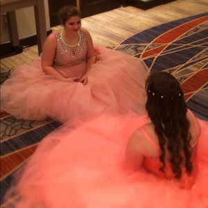 Meet your Posher, Allyson