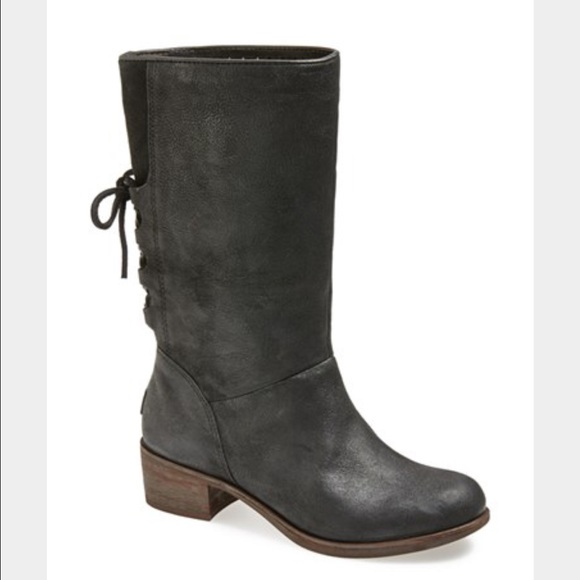 UGG Shoes - Ugg Cary boots!