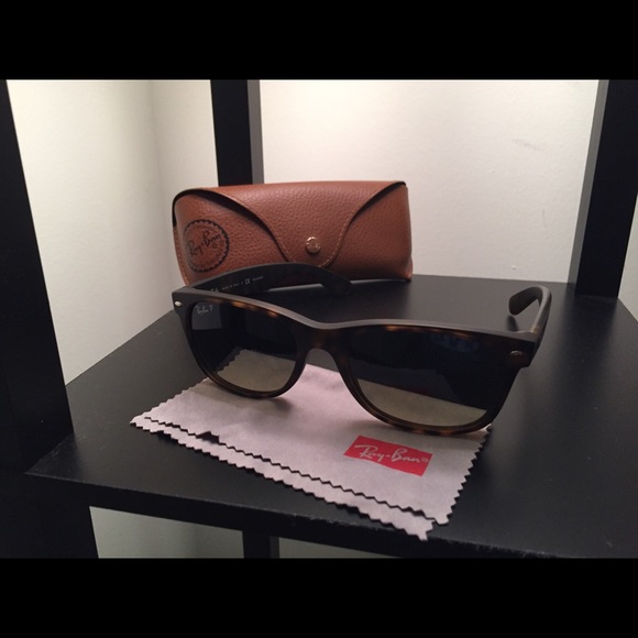 Ray-Ban New Wayfarers Polarized sunglasses - Picture 2 of 4