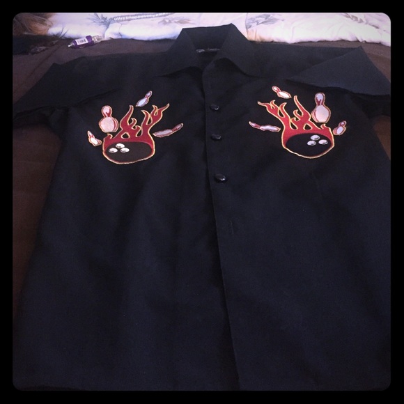 Black shirt