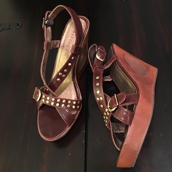 Madden Girl Wedges 8