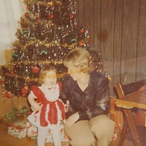 Meet your Posher, Holly