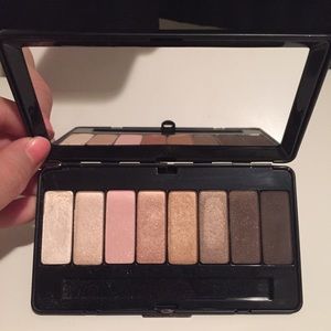 Kat Von D's True Romance eyeshadow palette