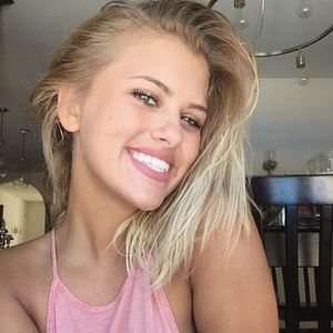 Meet your Posher, Karlie