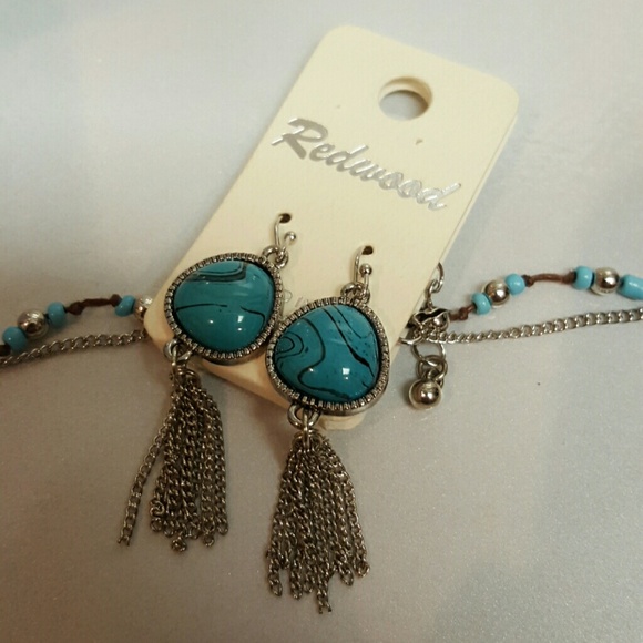 Turquoise Necklace Set - Picture 3 of 4