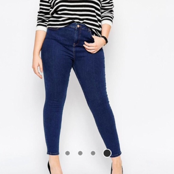 ON HOLD FOR BAENOE!! ASOS CURVE Ankle Jean Sz 16