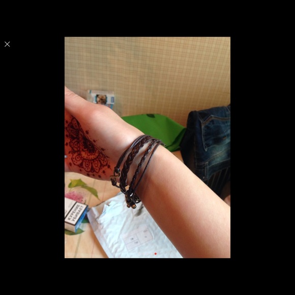 Vintage music guitar bracelet - Picture 2 of 4