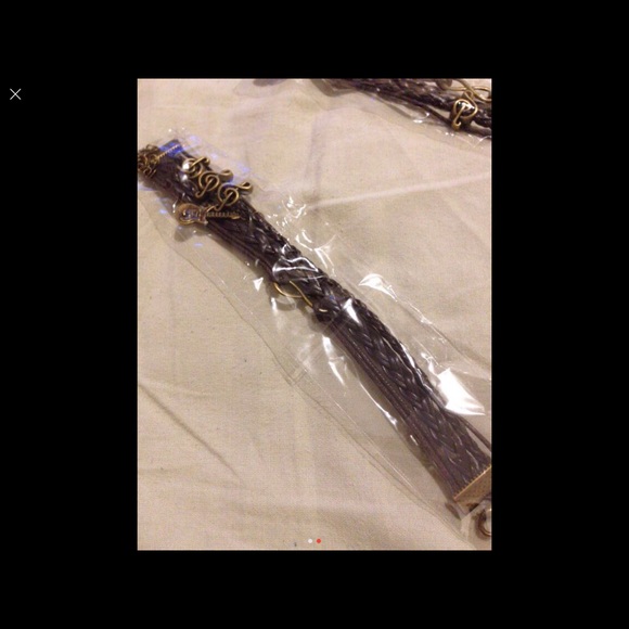 Vintage music guitar bracelet - Picture 3 of 4