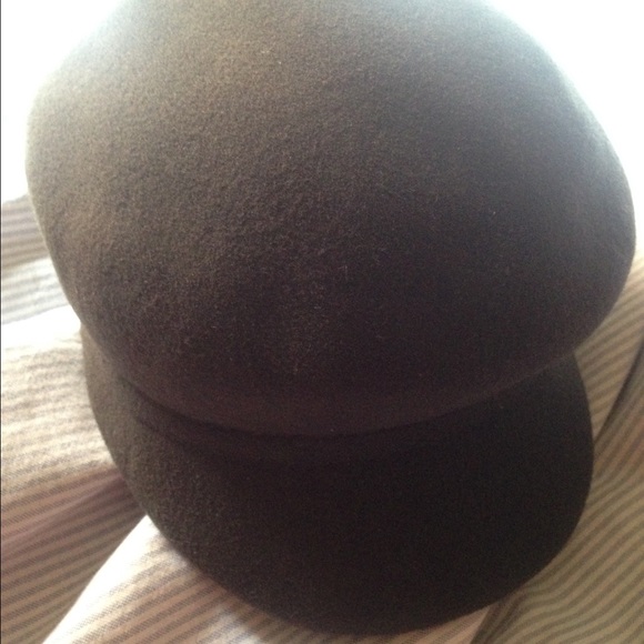 Wool cap - Picture 2 of 2