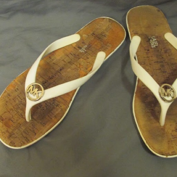 🚨 Moving Sale 🚨 Michael Kors Sandals