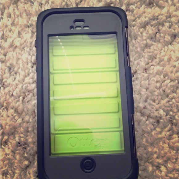 Otterbox iphone 5/5s case