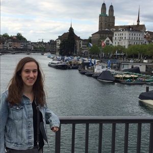 Meet your Posher, Allison