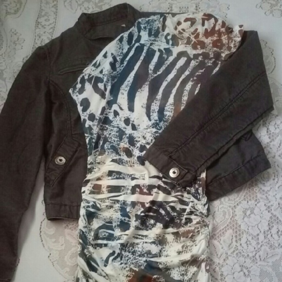 Wet Seal Artsy Colorful Animal Print Long Top