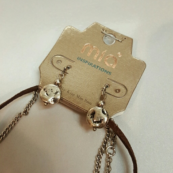 SOLD! Turquoise Silver Necklace Set - Picture 4 of 4