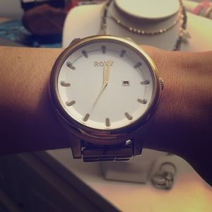ROXY oversize watch