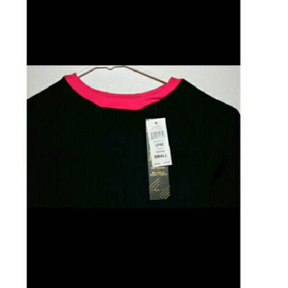 NWT Nova Rash Guard - Picture 3 of 3