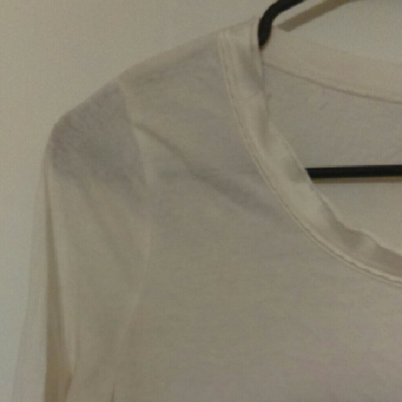 Long sleeve shirt with satin collar