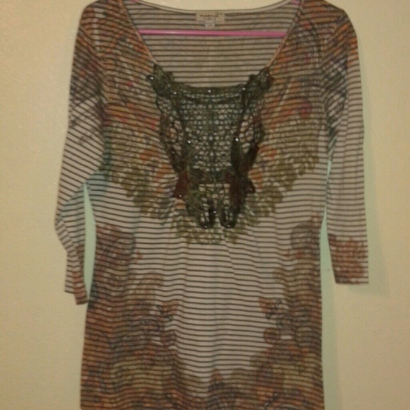 A UNIQUE " ONE WORLD" BLOUSE - Picture 1 of 4