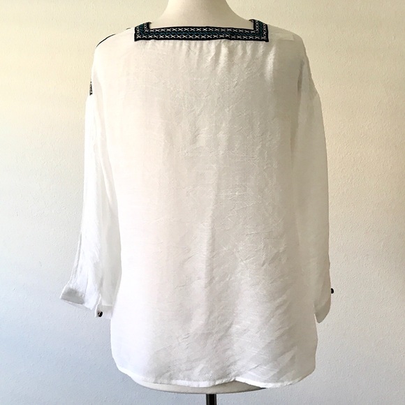 Open Sleeve Embellished Top - Picture 5 of 6