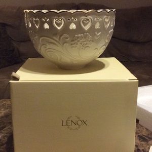 Lenox floating hearts bowl